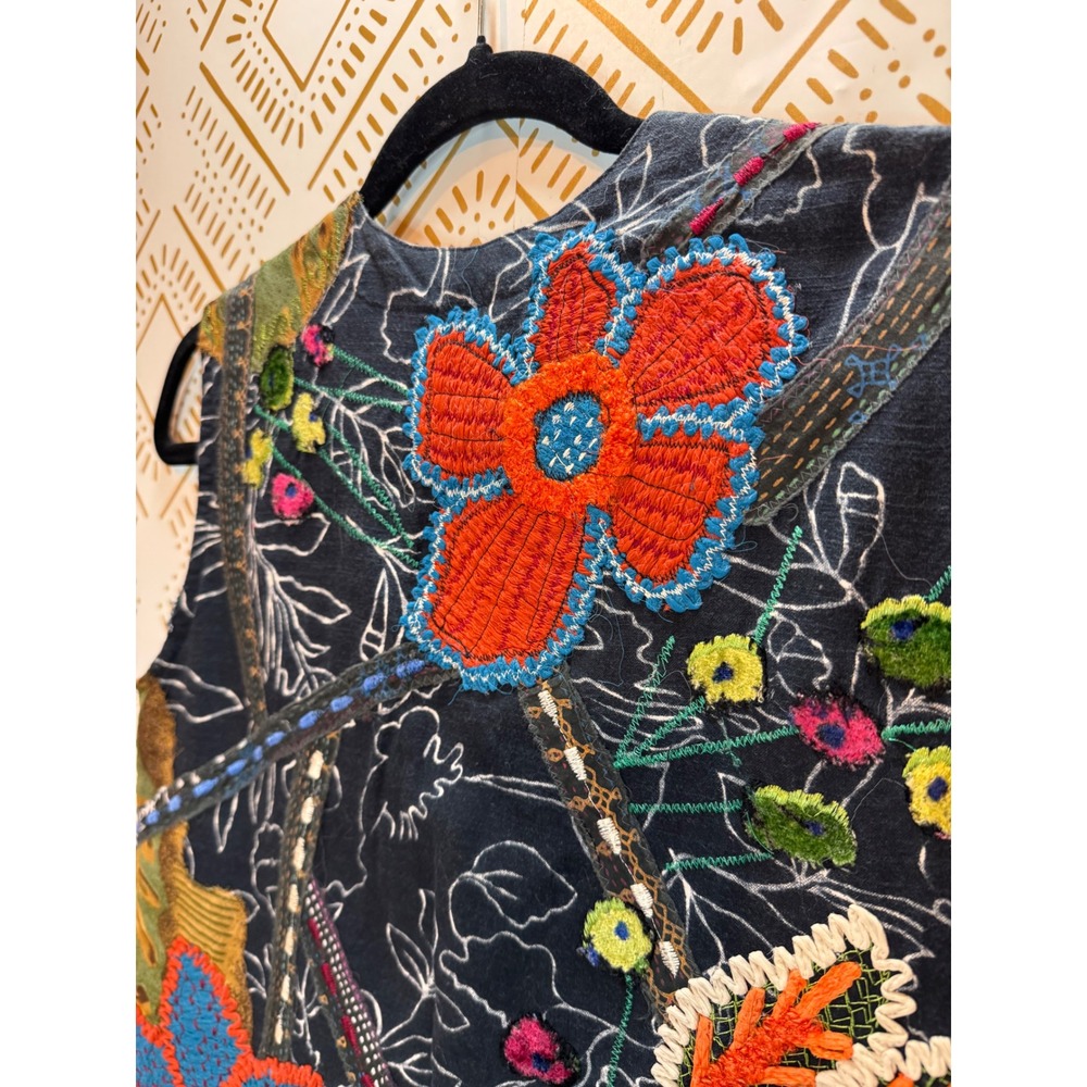Vintage Chico's Vest S Embroidered Floral‎ Patchwork Boho Art Wear Hippie Artsy - Picture 6 of 10